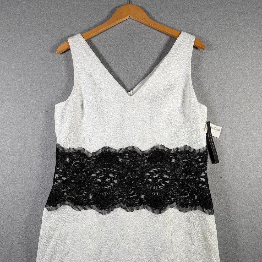 David Meister White Matelasse Black Lace Waist V-Neck Maxi Gown Dress 14